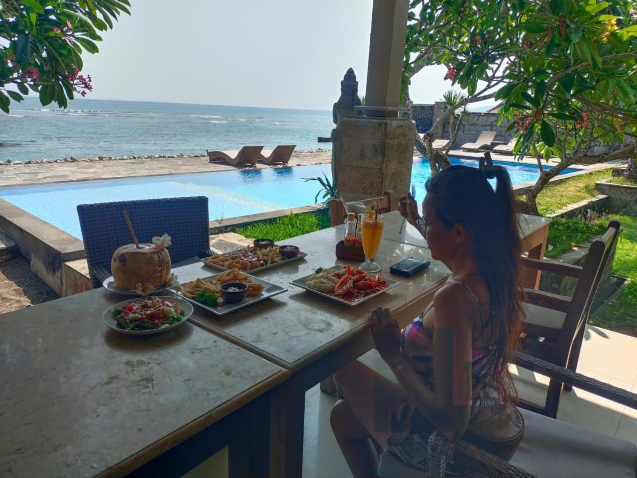 Ganesh Beach Hotel Candidasa Exteriör bild