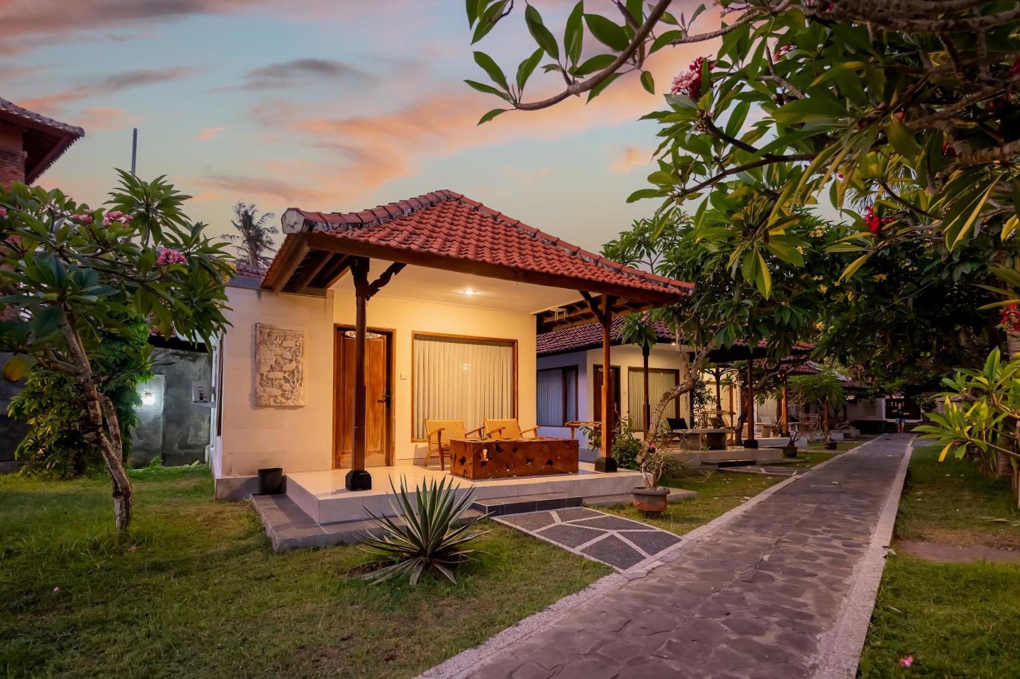 Ganesh Beach Hotel Candidasa Exteriör bild